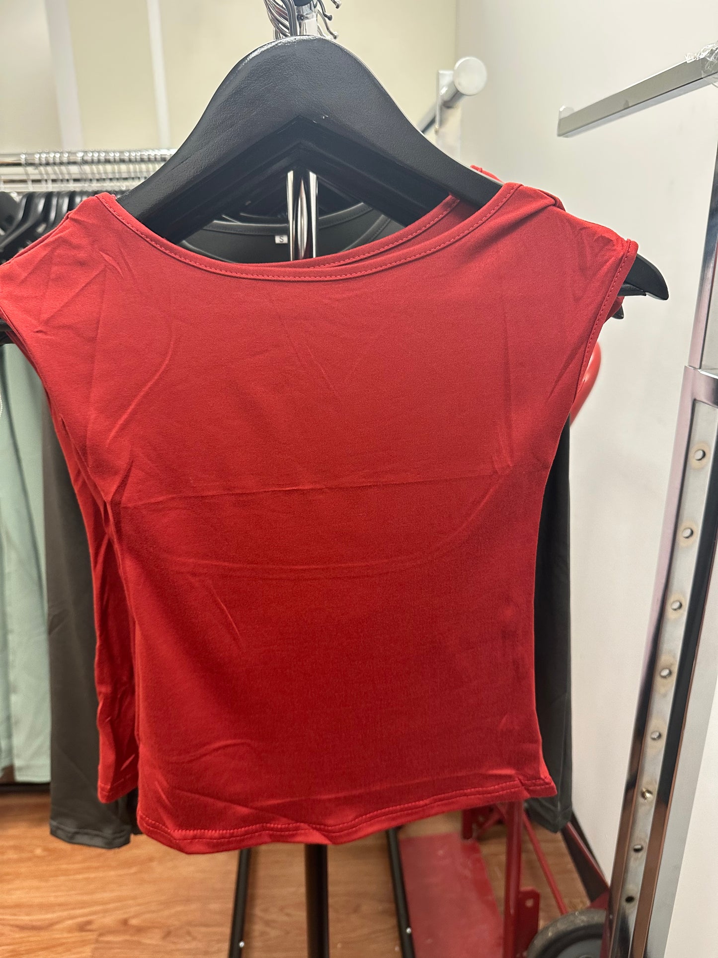 Backless short sleeve top