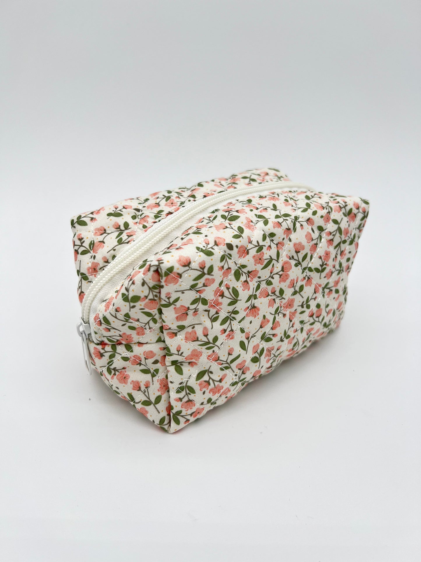 Ditsy Quilted Floral Makeup Pouch