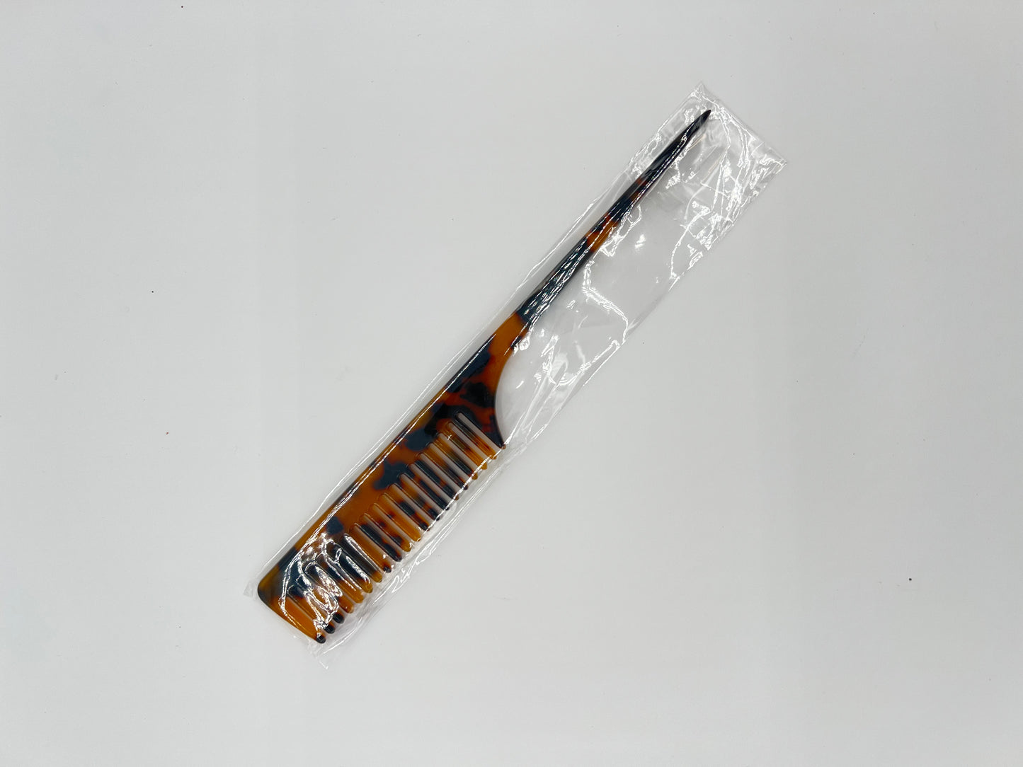 Dark leopard hair comb