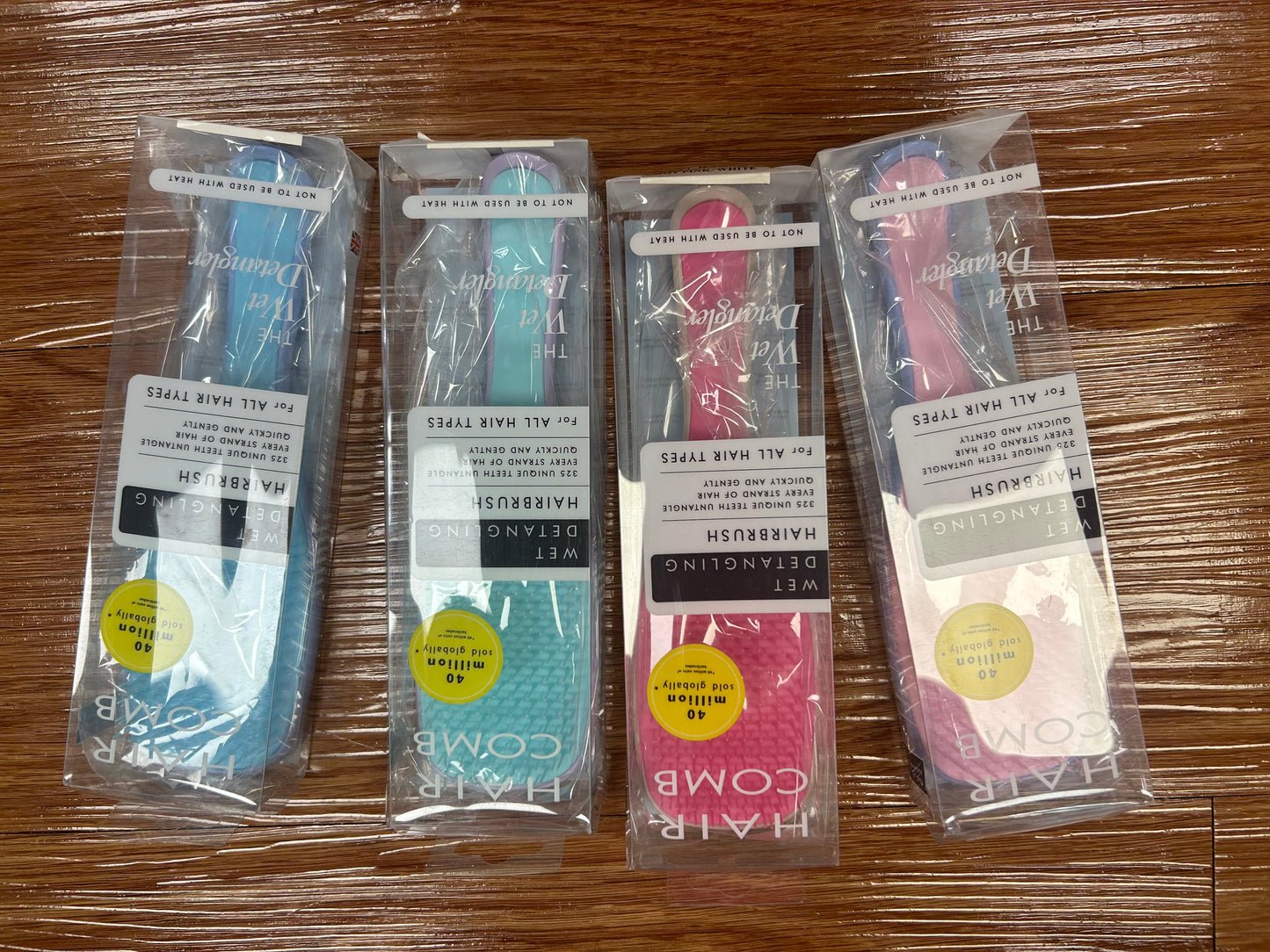 Detangler hairbush for wet & dry